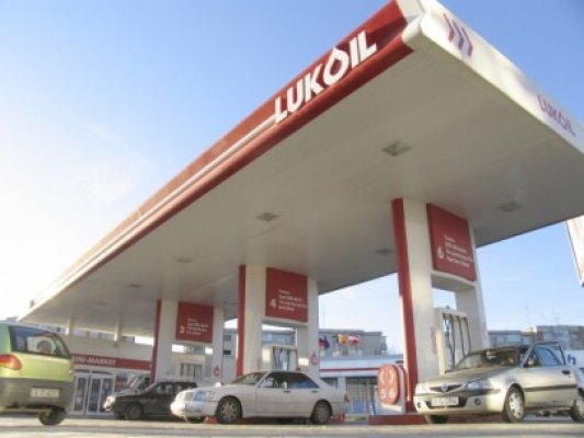 Lukoil, amendată de Garda de Mediu
